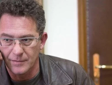 Σφοδρή επίθεση Αρβανίτη σε Μητσοτάκη για ΕΡΤ: «Το κράτος είμαι εγώ»